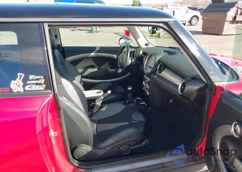 2008 Mini Cooper S z USA, uszkodzony, nr VIN WMWMF73528TT89537